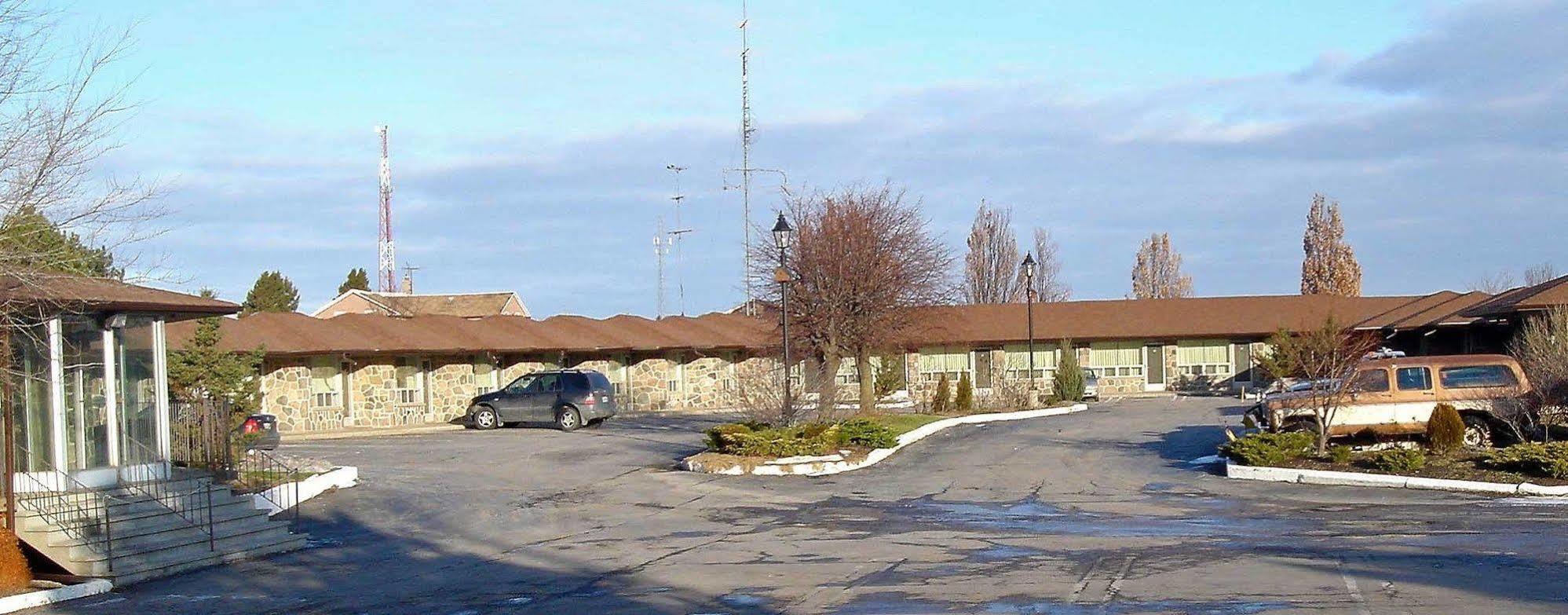 Vaughan Inn Brampton Eksteriør bilde